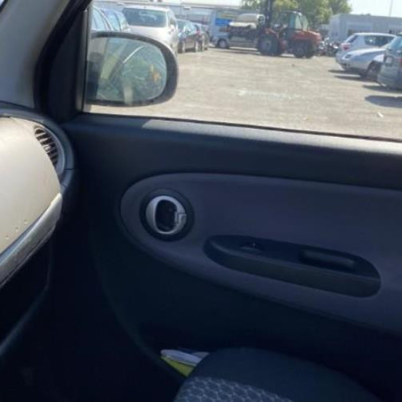 Plage arriere DAIHATSU TREVIS Photo n°17