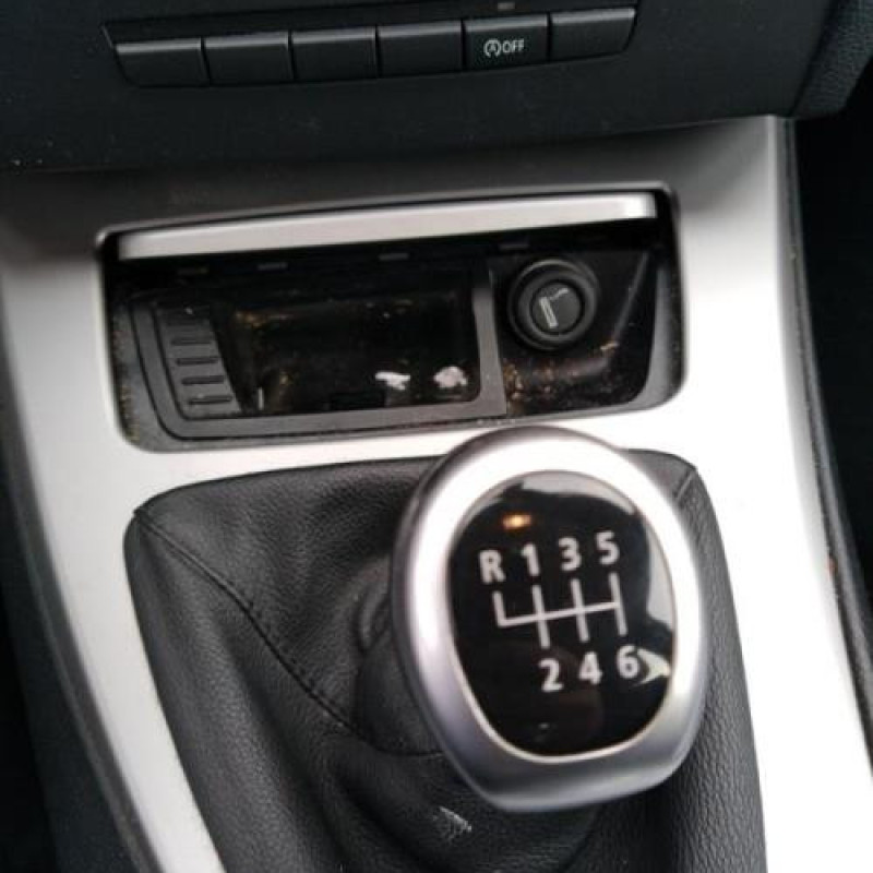 Aile avant droit BMW SERIE 3 E90 Photo n°9