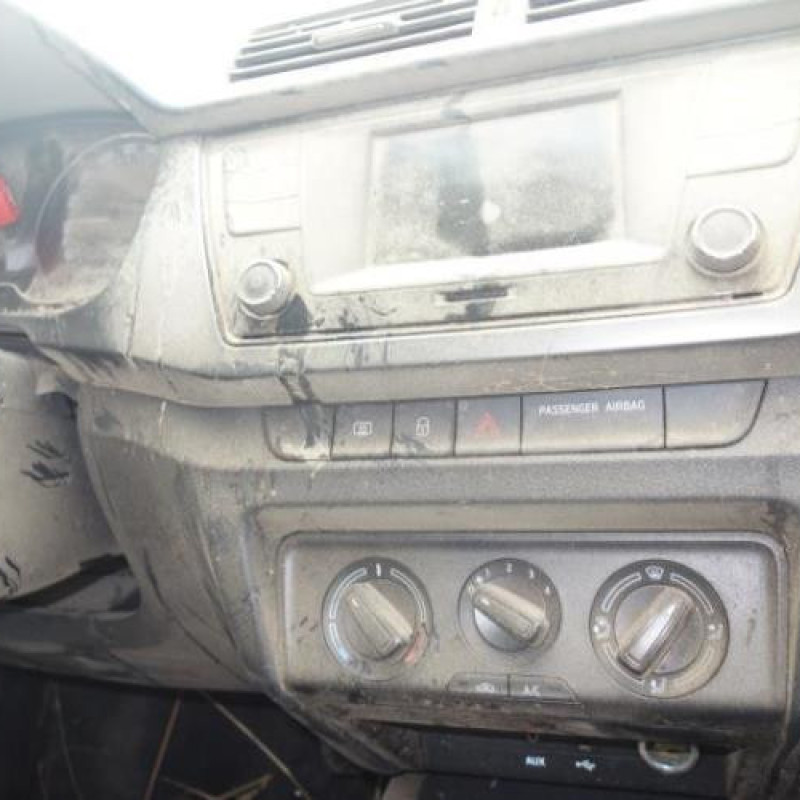 Calandre SKODA FABIA 3 Photo n°6