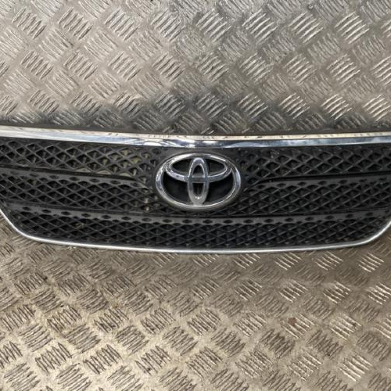 Calandre TOYOTA COROLLA 10 Photo n°1