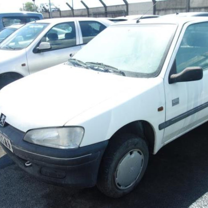 Porte avant droit PEUGEOT 106 Photo n°3