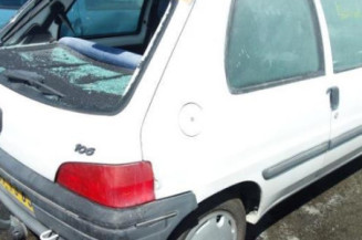 Porte avant droit PEUGEOT 106