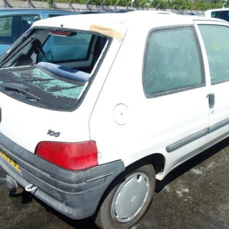 Porte avant droit PEUGEOT 106 Photo n°4