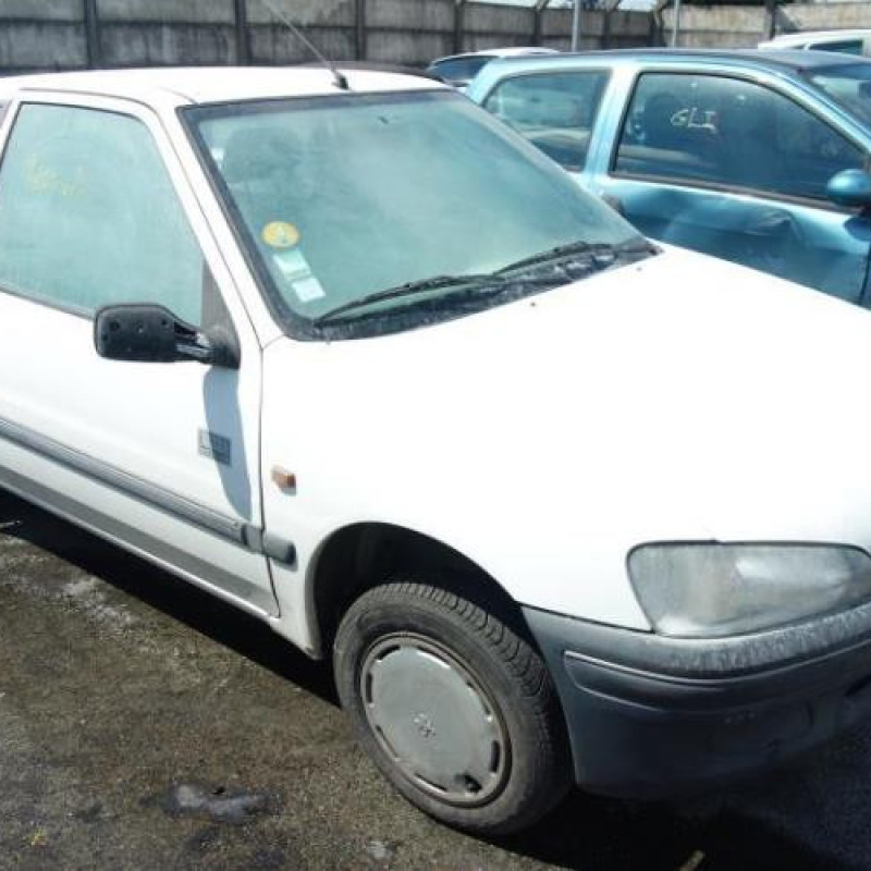 Porte avant droit PEUGEOT 106 Photo n°12