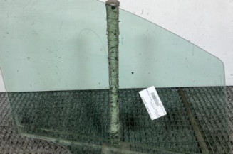 Vitre avant gauche PEUGEOT 207