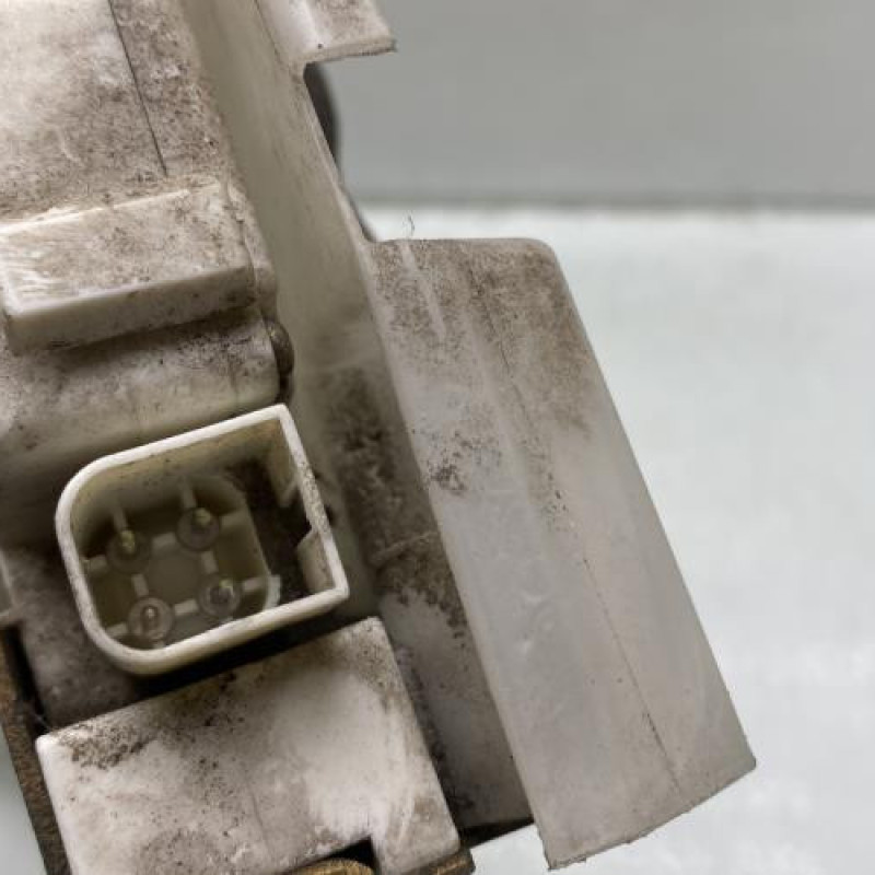 Serrure arriere droit FORD FIESTA 4 Photo n°4