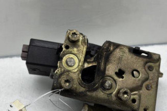 Serrure arriere droit PEUGEOT 405