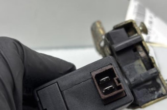 Serrure arriere gauche PEUGEOT 405