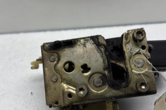 Serrure arriere gauche PEUGEOT 405