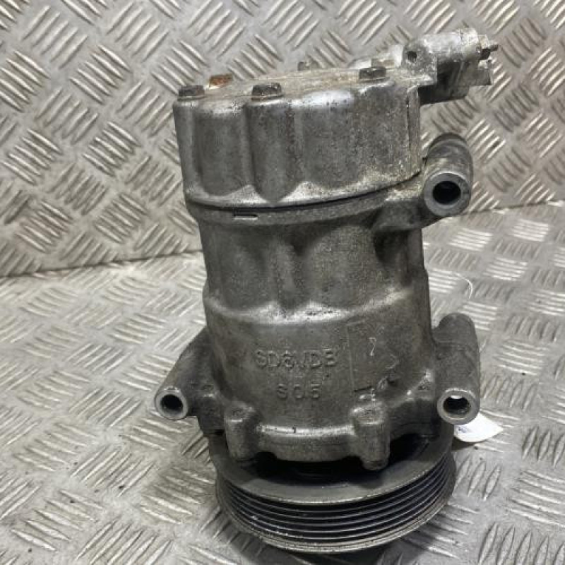 Compresseur clim CITROEN C4 2 Photo n°1