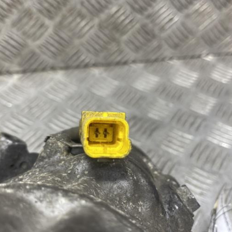 Compresseur clim CITROEN C4 2 Photo n°3