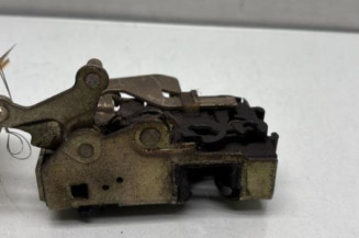 Serrure arriere gauche PEUGEOT 106
