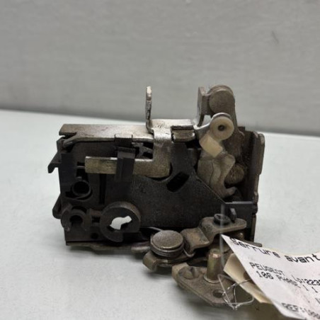 Serrure avant droit PEUGEOT 106