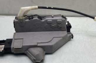 Serrure arriere droit PEUGEOT 3008 1