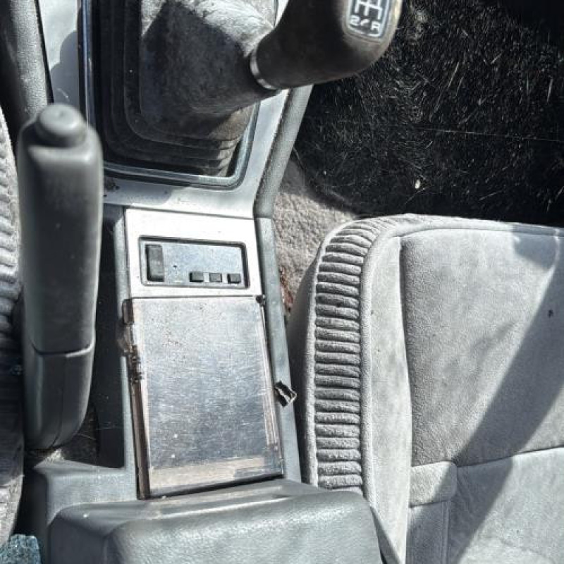 Leve vitre electrique avant droit MAZDA 929 2 Photo n°14