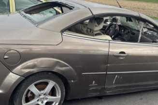 Serrure avant droit FORD FOCUS 2