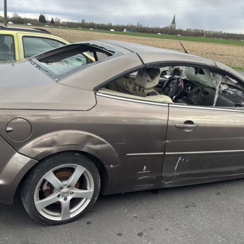 Serrure avant droit FORD FOCUS 2 Photo n°11