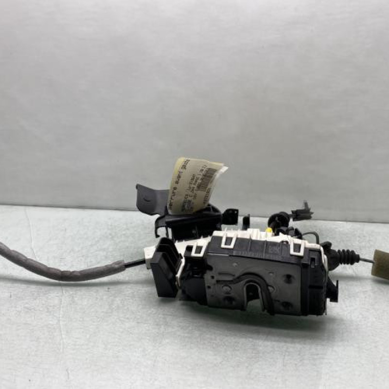 Serrure avant gauche MERCEDES CLASSE C 204 Photo n°1