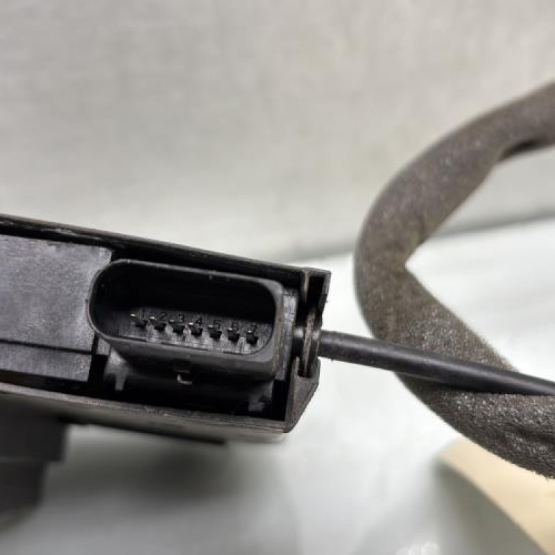 Serrure arriere gauche CITROEN C4 PICASSO 2 Photo n°4