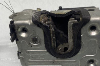 Serrure arriere gauche DACIA DUSTER 1