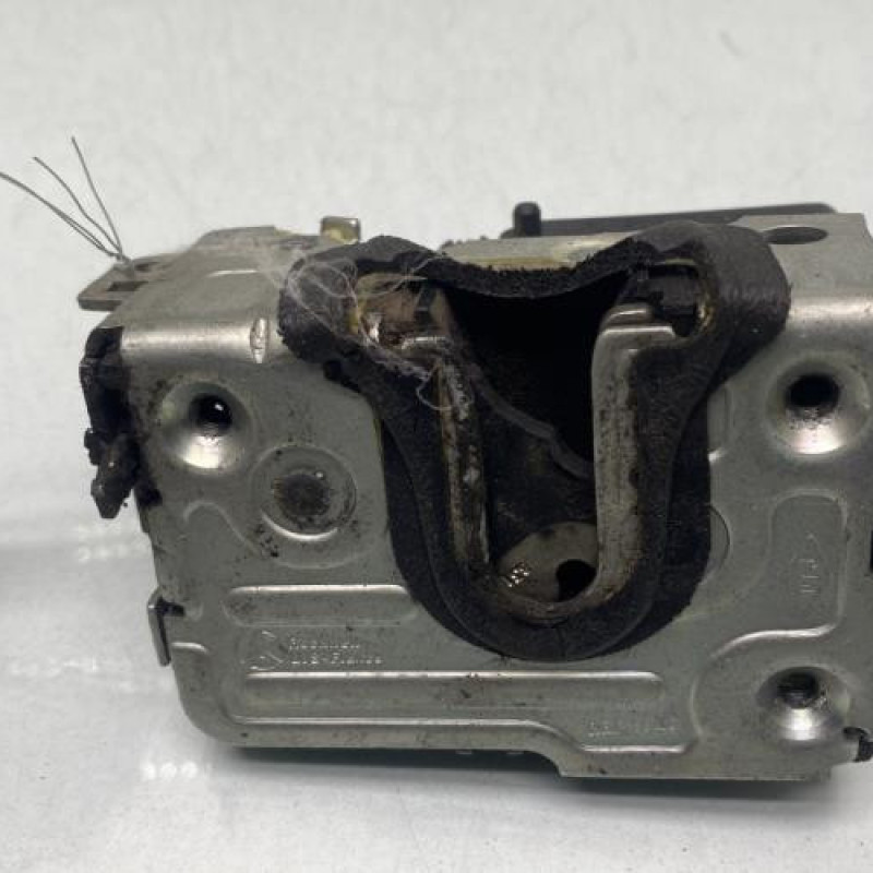 Serrure arriere gauche DACIA DUSTER 1 Photo n°3