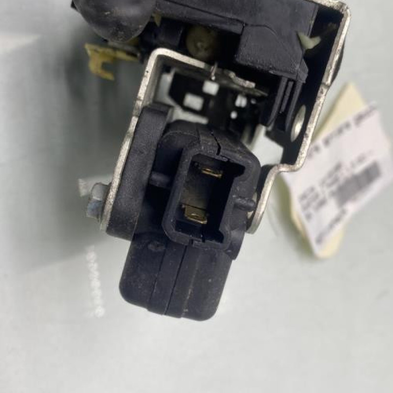 Serrure arriere gauche DACIA DUSTER 1 Photo n°4