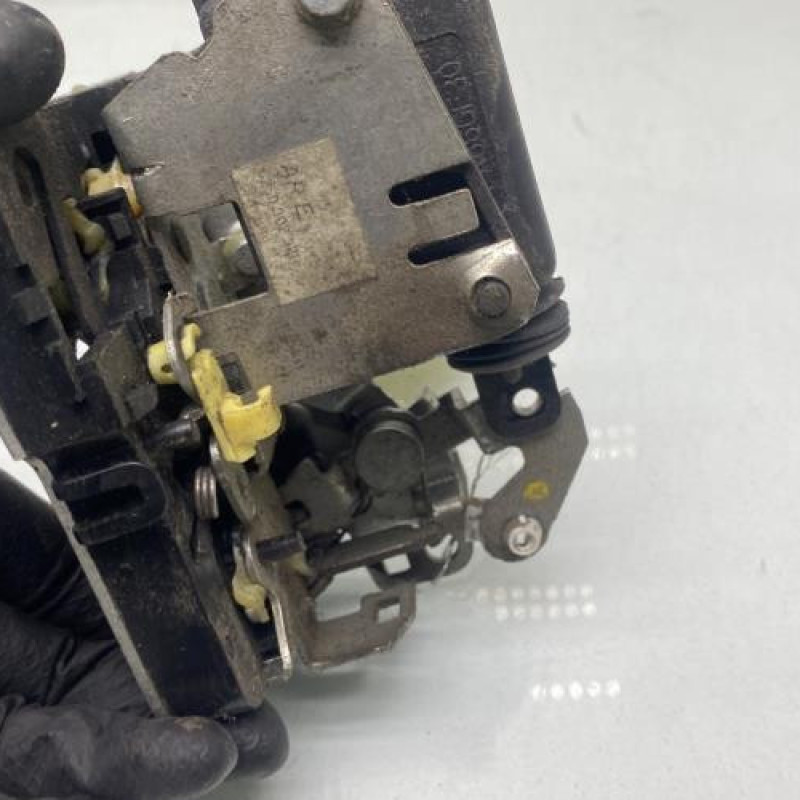 Serrure arriere gauche DACIA DUSTER 1 Photo n°5