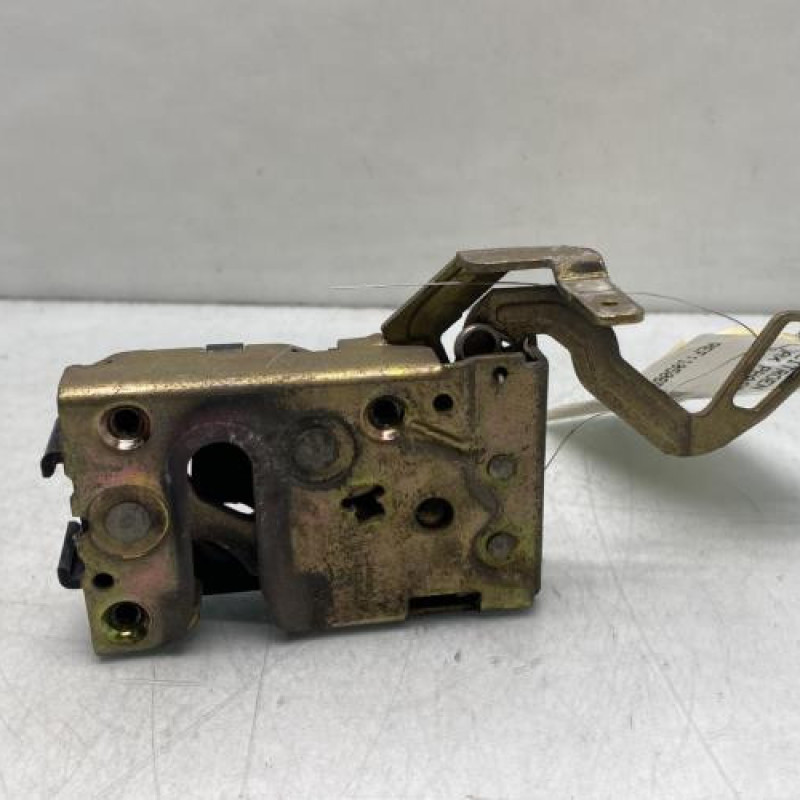 Serrure avant gauche CITROEN AX Photo n°1