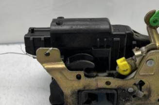 Serrure avant droit OPEL MOVANO A