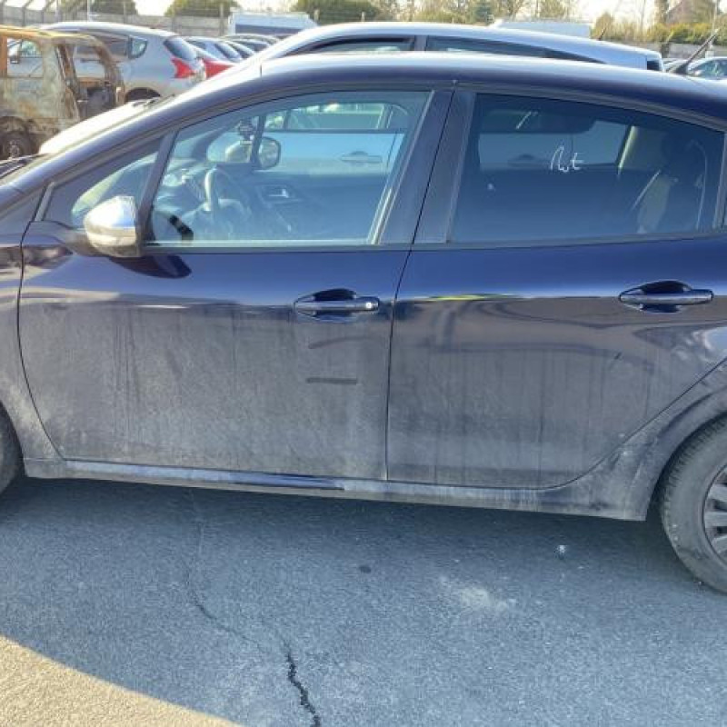 Moteur essuie glace arriere PEUGEOT 208 1 Photo n°12