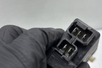 Serrure avant droit PEUGEOT 405