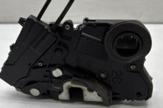 Serrure avant droit TOYOTA YARIS 2