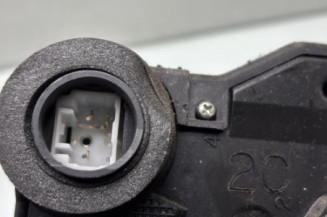 Serrure avant droit TOYOTA YARIS 2