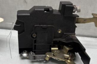 Serrure avant droit BMW SERIE 5 E34