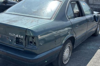 Serrure avant droit BMW SERIE 5 E34