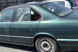 Serrure avant droit BMW SERIE 5 E34