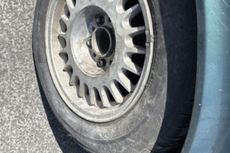 Serrure avant droit BMW SERIE 5 E34