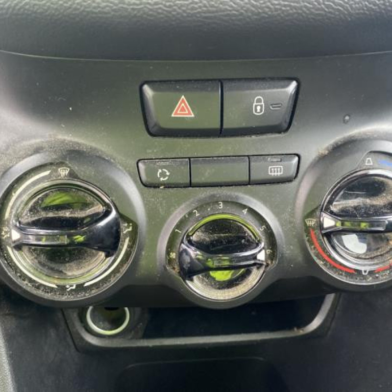 Ceinture arriere droit PEUGEOT 208 1 Photo n°17
