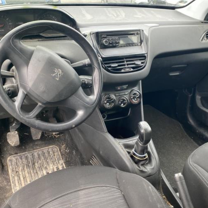 Poignee interieur arriere droit PEUGEOT 208 1 Photo n°15