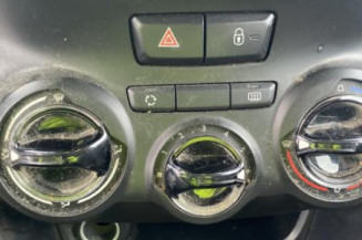 Serrure arriere droit PEUGEOT 208 1