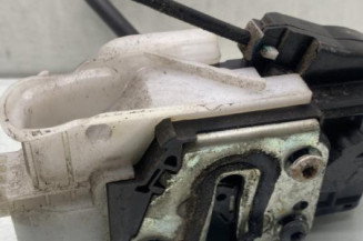 Serrure avant droit KIA CEE-D 1