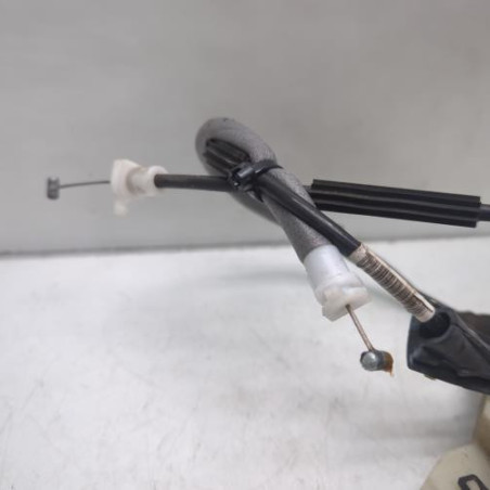 Serrure avant droit PEUGEOT 208 1