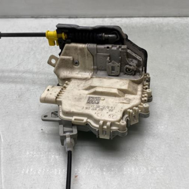 Serrure avant droit AUDI A4 3 Photo n°4