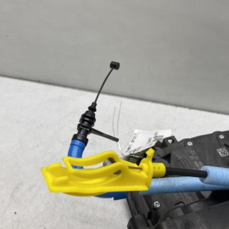Serrure avant droit BMW SERIE 2 F45 ACTIVE