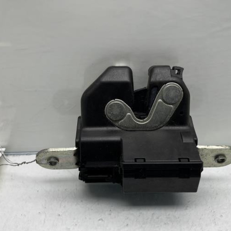 Serrure de hayon ALFA ROMEO GIULIETTA 2 Photo n°1