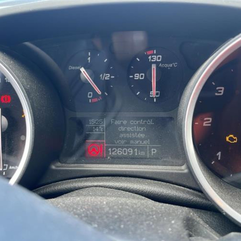 Serrure de hayon ALFA ROMEO GIULIETTA 2 Photo n°17