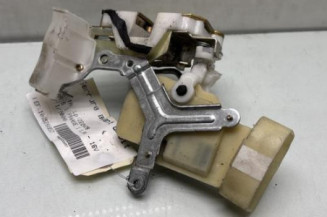 Serrure avant droit TOYOTA YARIS 1