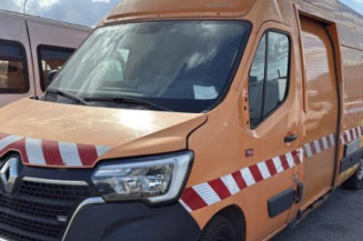 Attache ceinture avant gauche RENAULT MASTER 3 Photo n°1