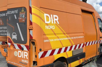 Moteur essuie glace avant RENAULT MASTER 3