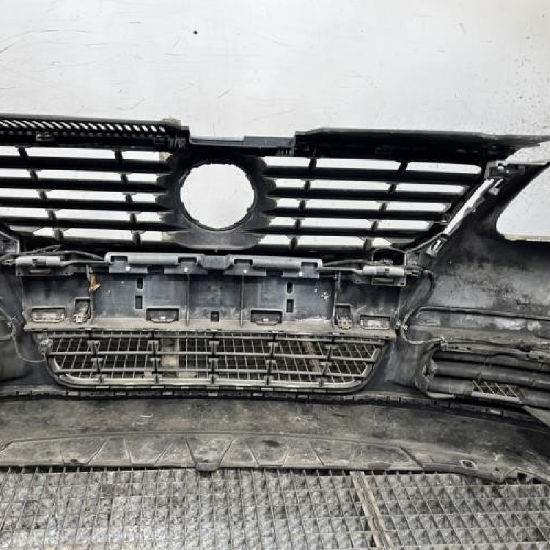 Pare choc avant VOLKSWAGEN PASSAT 5 Photo n°5